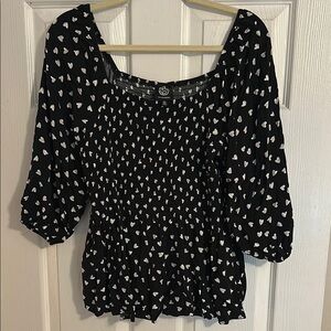 Bobeau Black and White Ruffled Puff Sleeve Blouse